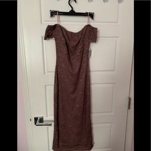 Mauve midi lace dress from Windsor!